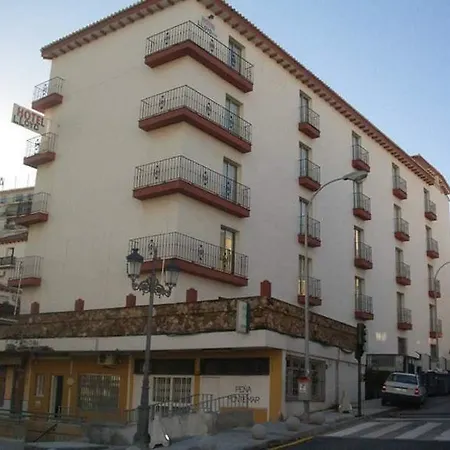 Lloyd Hotel 3*