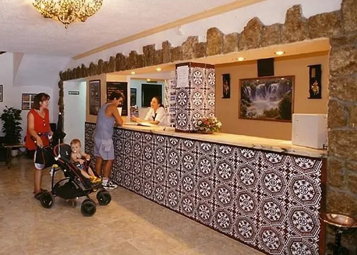 מלון Lloyd טורמולינוס